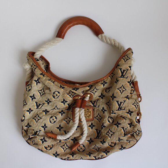Louis Vuitton Monogram Cruise Bulles MM - Picture 1 of 6
